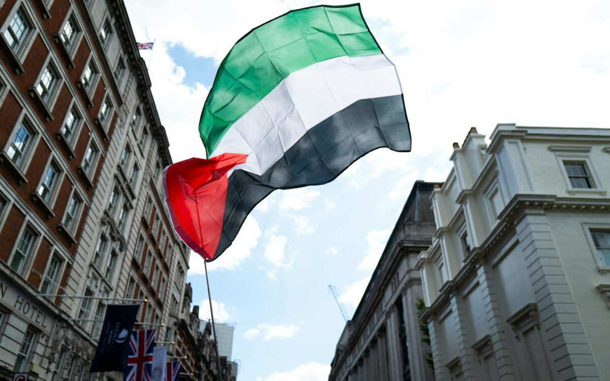 Garantensystem zur Unterwanderung von Institutionen